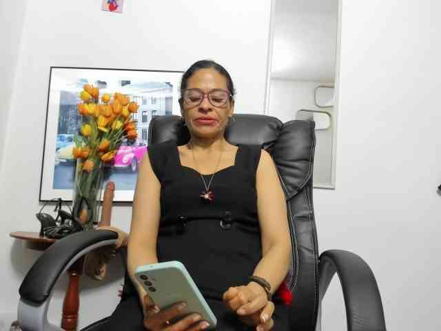 Aries-Mature webcam