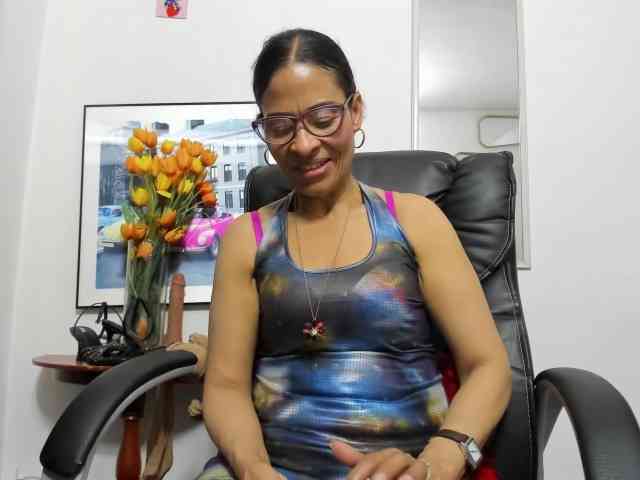 Aries-Mature webcam