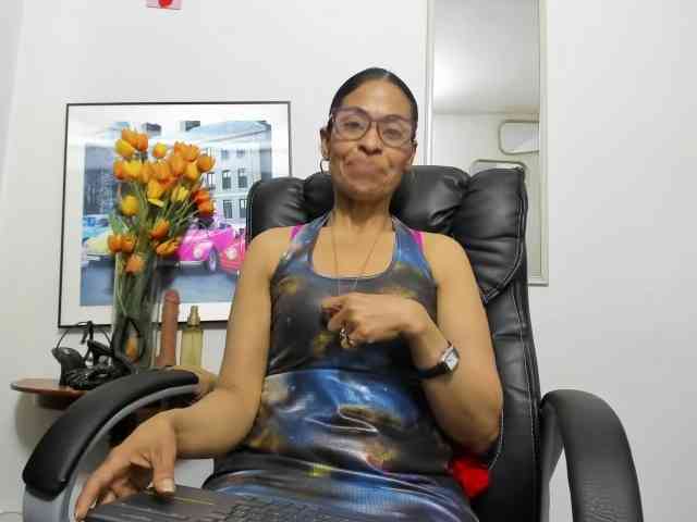 Aries-Mature webcam