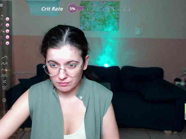 AminaBeatris13 webcam