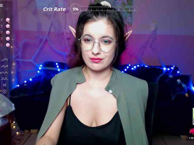 AminaBeatris13 webcam