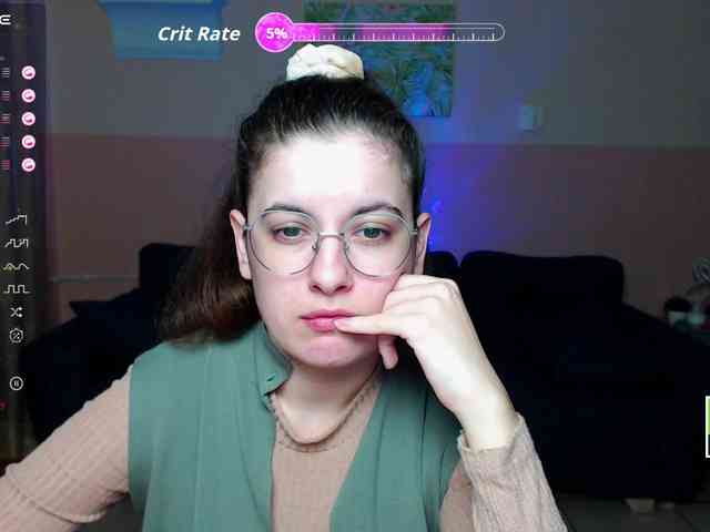 AminaBeatris13 webcam