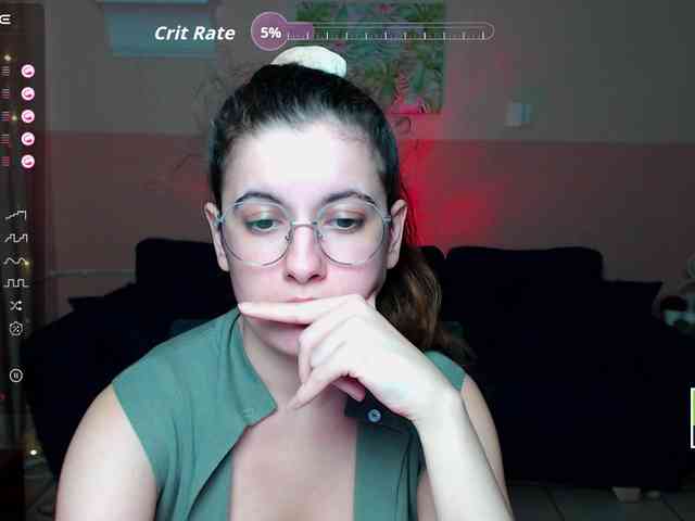 AminaBeatris13 webcam