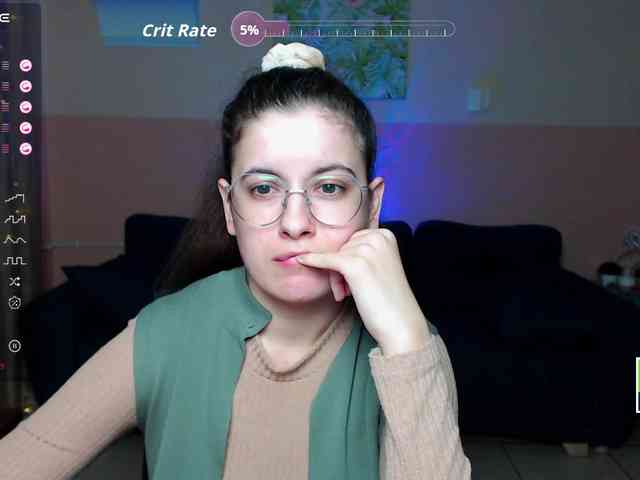 AminaBeatris13 webcam