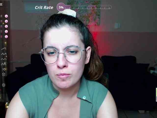 AminaBeatris13 webcam