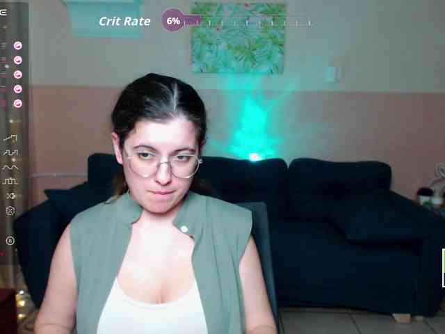 AminaBeatris13 webcam