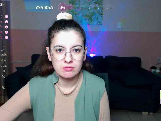 AminaBeatris13 webcam