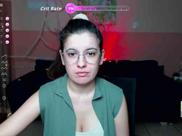 AminaBeatris13 webcam