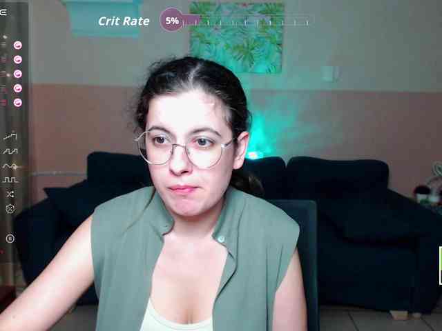 AminaBeatris13 webcam