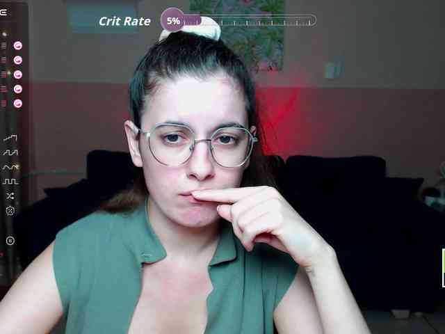 AminaBeatris13 webcam