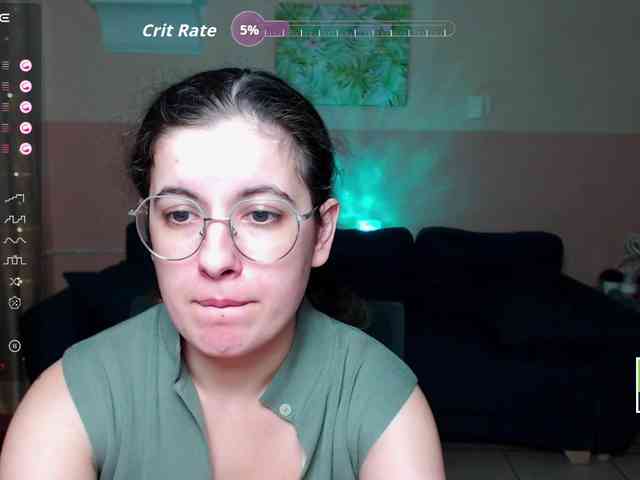 AminaBeatris13 webcam