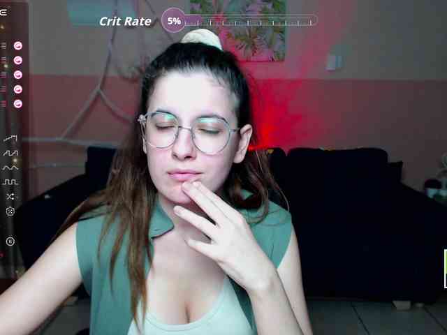 AminaBeatris13 webcam