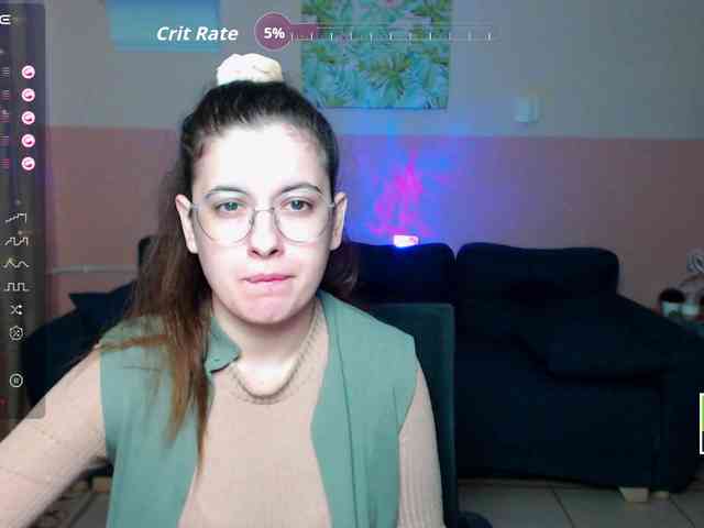 AminaBeatris13 webcam