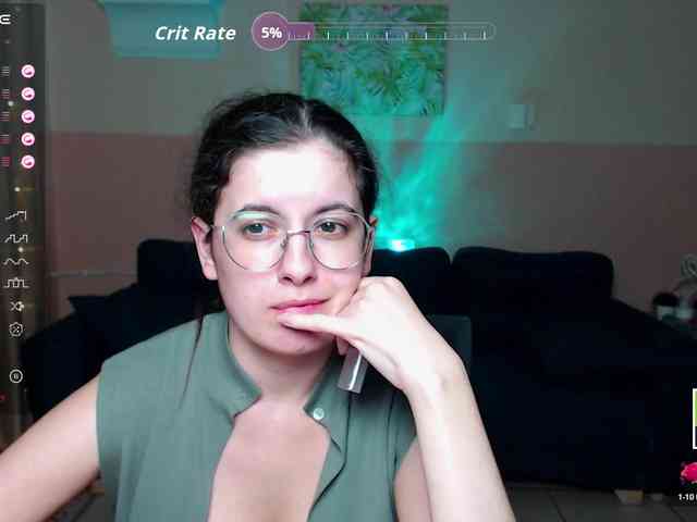 AminaBeatris13 webcam