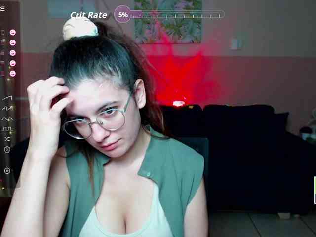 AminaBeatris13 webcam