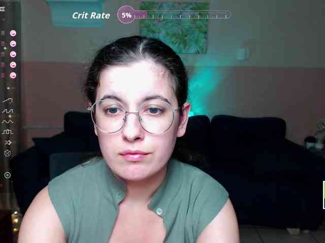 AminaBeatris13 webcam