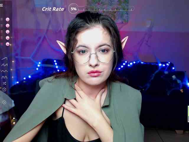 AminaBeatris13 webcam