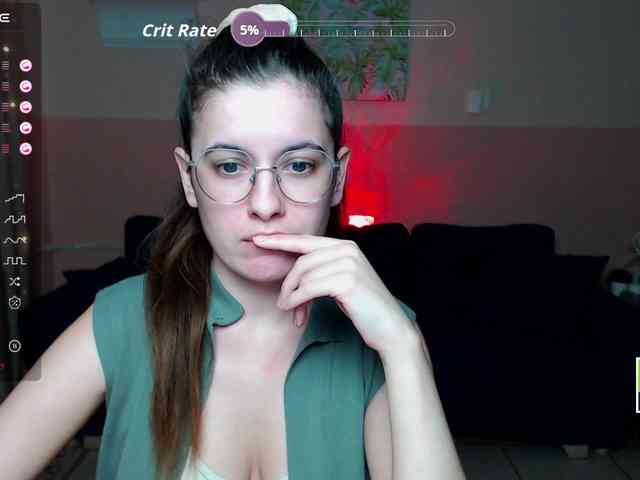 AminaBeatris13 webcam