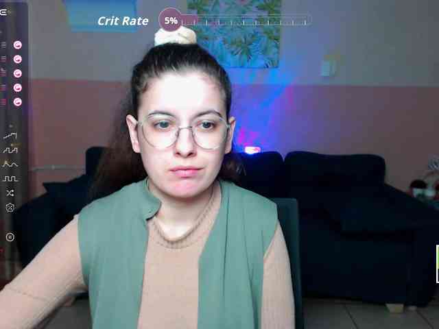 AminaBeatris13 webcam