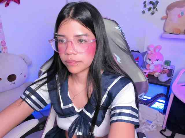 cute-stephuwu webcam