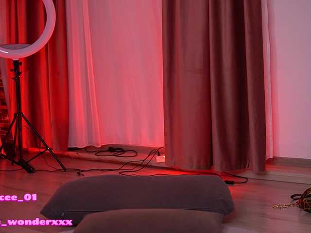 Vai a chattare su VanesaSimon VanesaSimon