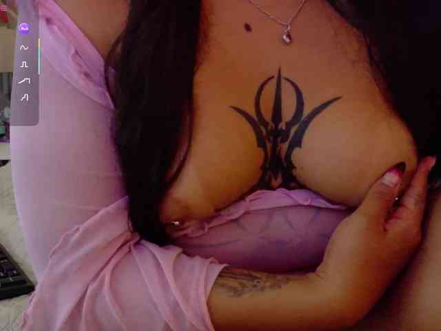 valkiriamoore webcam