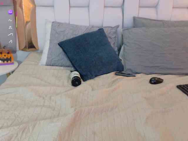 valkiriamoore webcam