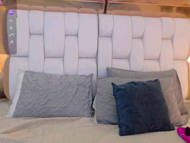 valkiriamoore webcam