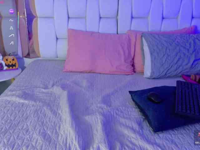 valkiriamoore webcam