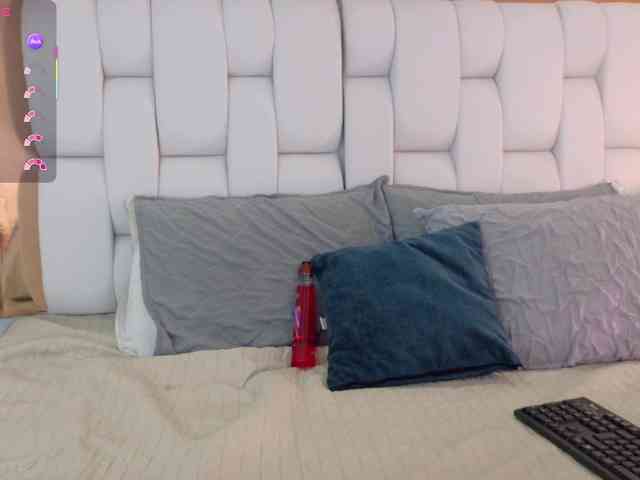 valkiriamoore webcam