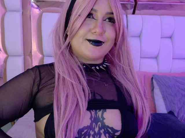 valkiriamoore webcam