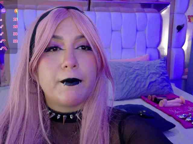 valkiriamoore webcam