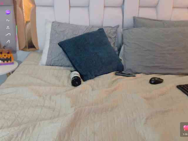 valkiriamoore webcam