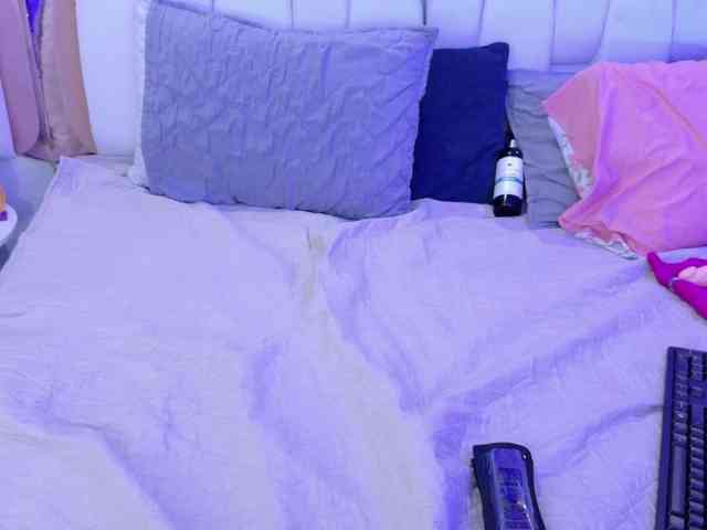 valkiriamoore webcam