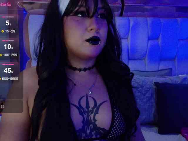 valkiriamoore webcam