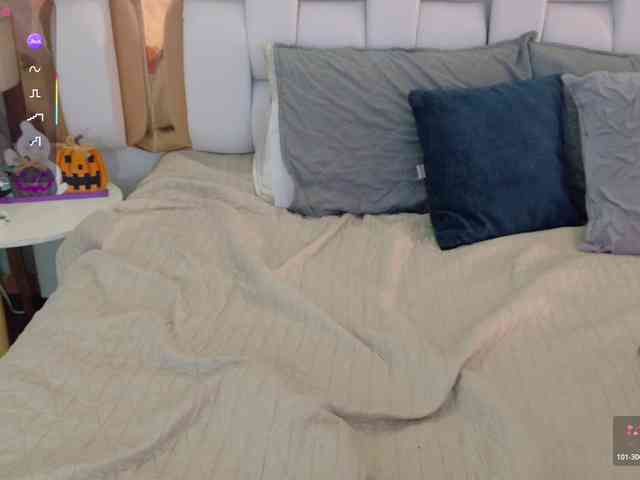 valkiriamoore webcam