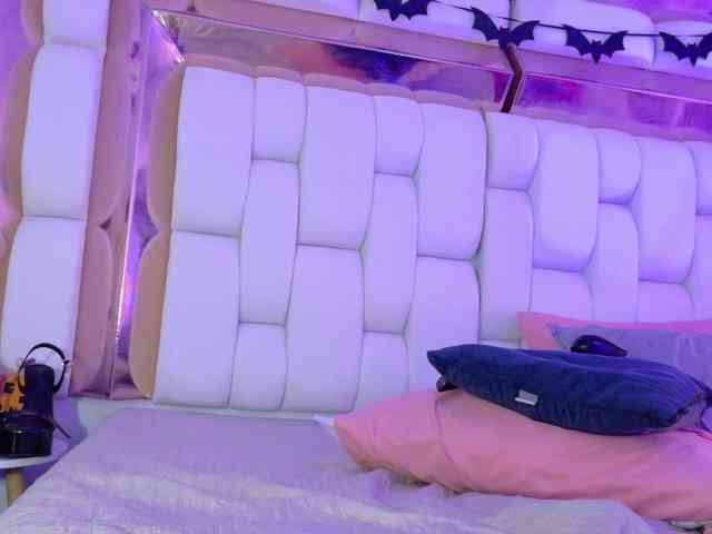 valkiriamoore webcam