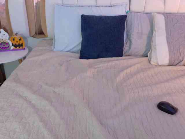 valkiriamoore webcam