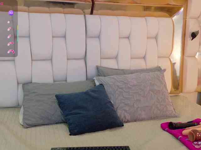 valkiriamoore webcam