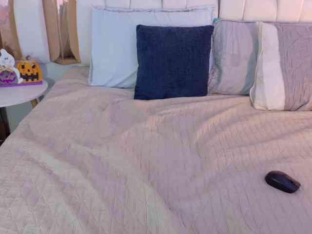 valkiriamoore webcam