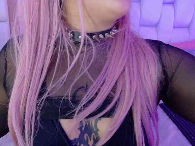 valkiriamoore webcam