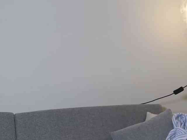 MiriamFoxx webcam
