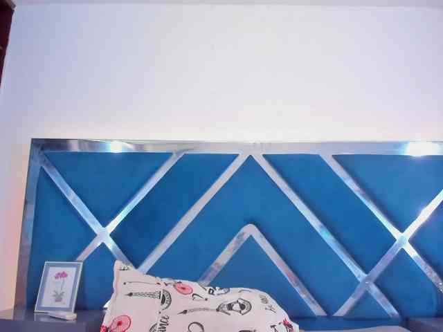 tiffanymiller1 webcam