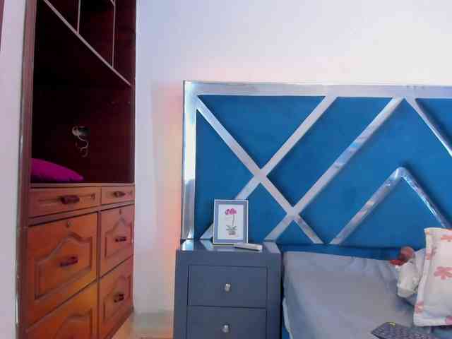 tiffanymiller1 webcam