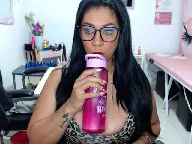 titsbiglovers webcam