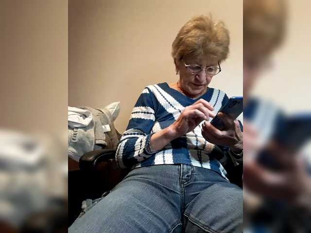 Entrez le videochat erotique avec le
modèle Reife-dame Reife-dame