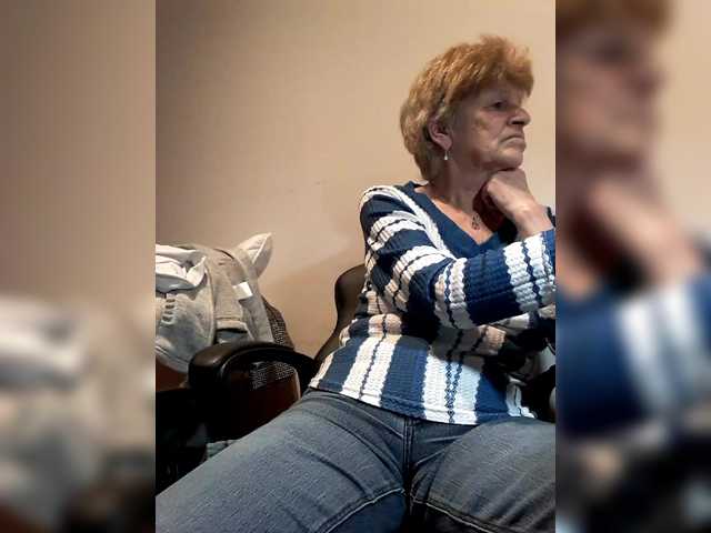 Entrez le videochat erotique avec le
modèle Reife-dame Reife-dame