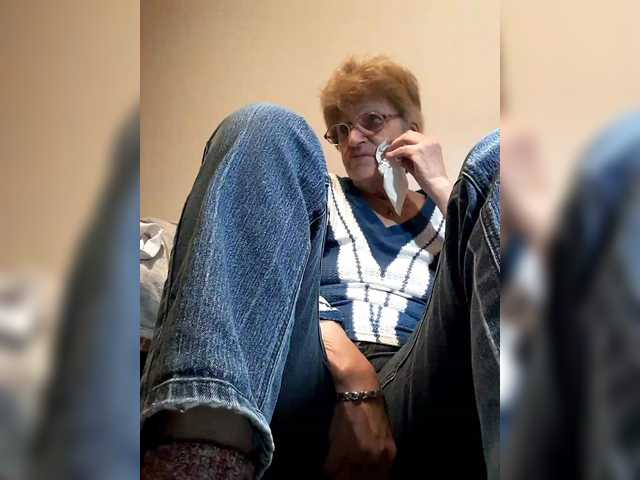 Entrez le videochat erotique avec le
modèle Reife-dame Reife-dame