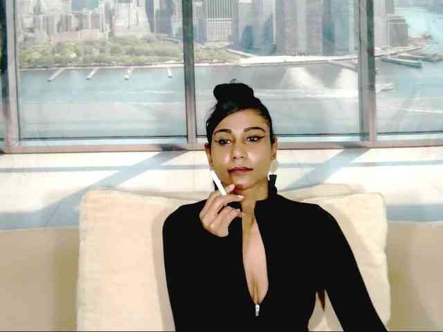 ErroticStarr webcam