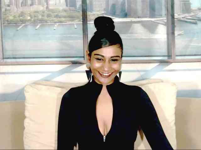 ErroticStarr webcam